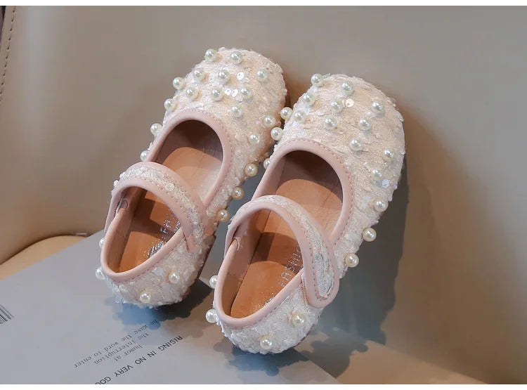 Girls Dance Shoes Elegant Round Toes Kids Flat Shoes Non-slip Soft Sole 2025 New Girls Princess Shoes with Sweet Pearl Ins Trend
