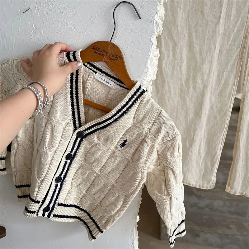 Jordan Windbreak Elegant Thicken Sweater - GuGuTon baby store - Baby Fashion - Toddlers Outfits - Babies Outfits - Toddler Clothes - Kids Clothing - Newborn Clothes - Newborn Wear - Kids Wear - Trending Clothes - Trending Outfits - Fall Fashion - Winter Fashion - Girls Clothes - Boys Clothes - Babies Wear - Kids Accessories - KidsWear - Summer Clothes - Summer Fashion - Summer Trend - Falls Sweaters - Tops - Bottom - Jeans - Blouse - Dresses - Newborn Dresses - Toys