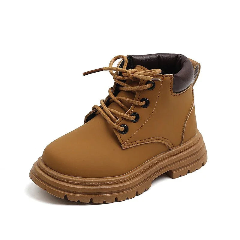 Boots with Fur 1-6 Years Boys Girls Leather Shoes with Plush - GuGuTon baby store - Baby Fashion - Toddlers Outfits - Babies Outfits - Toddler Clothes - Kids Clothing - Newborn Clothes - Newborn Wear - Kids Wear - Trending Clothes - Trending Outfits - Fall Fashion - Winter Fashion - Girls Clothes - Boys Clothes - Babies Wear - Kids Accessories - KidsWear - Summer Clothes - Summer Fashion - Summer Trend - Falls Sweaters - Tops - Bottom - Jeans - Blouse - Dresses - Newborn Dresses - Toys