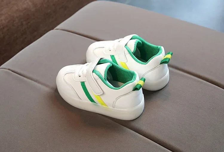 Trendy Child Sneakers Light Up Simple Girl Shoe Versatile Comfort Boy Shoe Anti Slip New Autumn Girl Sneaker Daily Casual Shoes