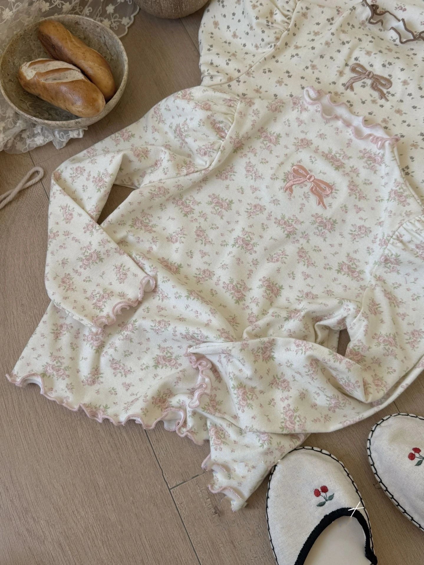 Jaqueline Sweet Long Sleeve Base Layer Top