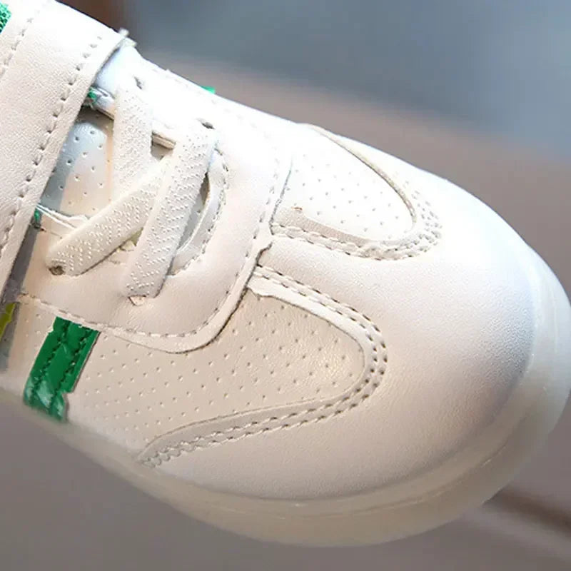Trendy Child Sneakers Light Up Simple Girl Shoe Versatile Comfort Boy Shoe Anti Slip New Autumn Girl Sneaker Daily Casual Shoes