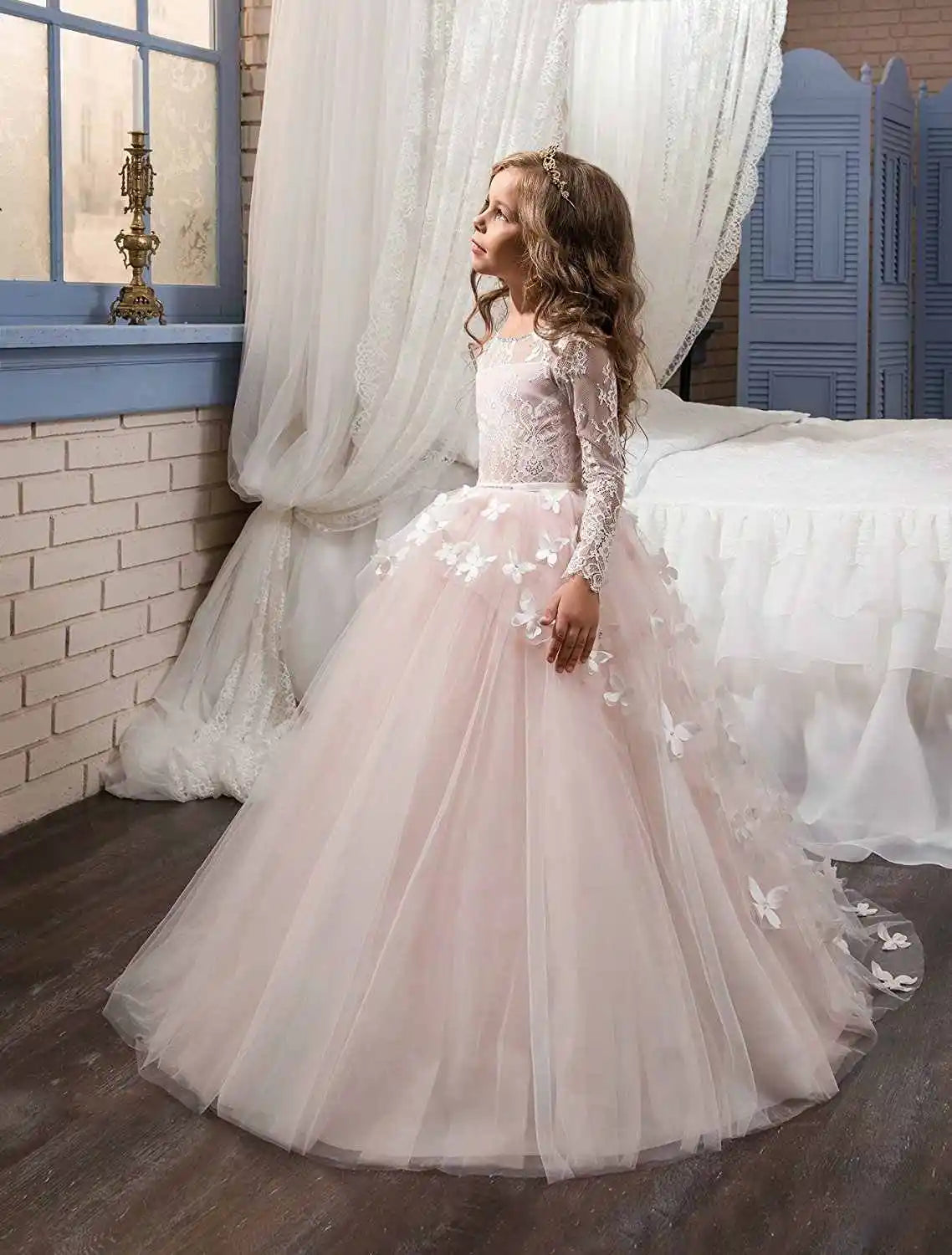 Elegant and lovely butterfly floor mopping flower girl wedding dress