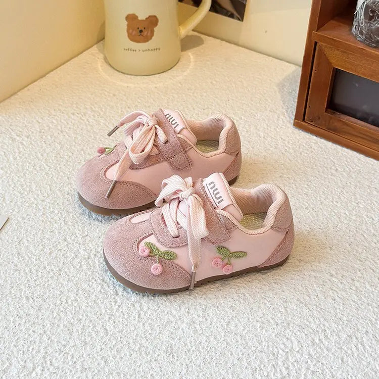 2026 New Girls Fashion Flower Design Casual Shoes Kids Non Slip Comfortable Student Sneakers Outdoor Breathable Sports Shoes