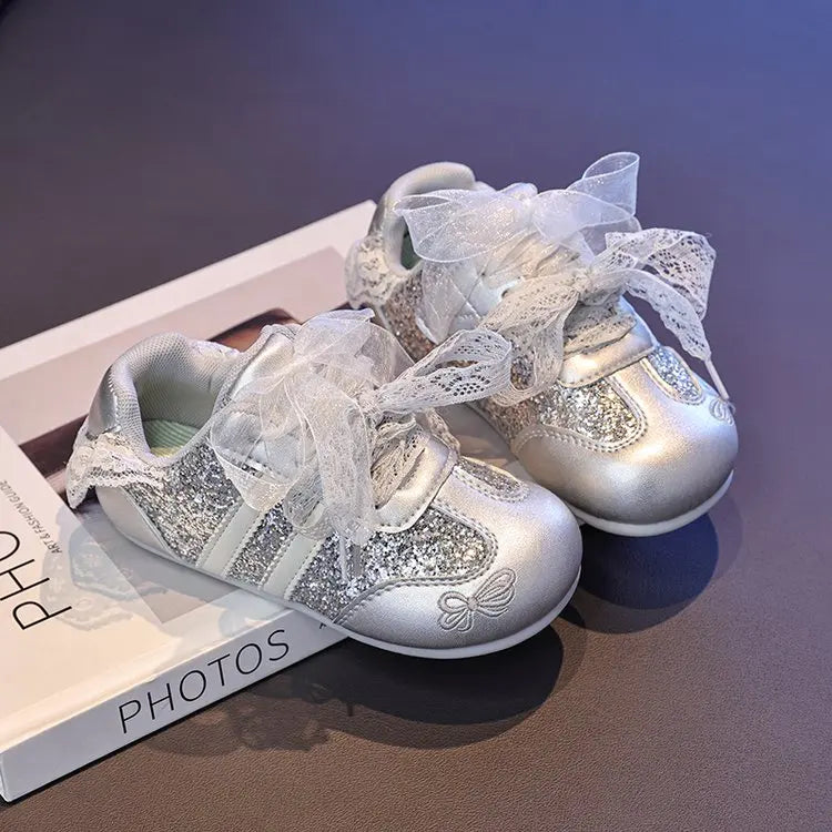 2026 Girls' Spring/Summer New Style Sneakers Pink Cute Flower, Fashion Versatile Casual Shoes, Lace Bow Cute, Non-Slip Soft Sole