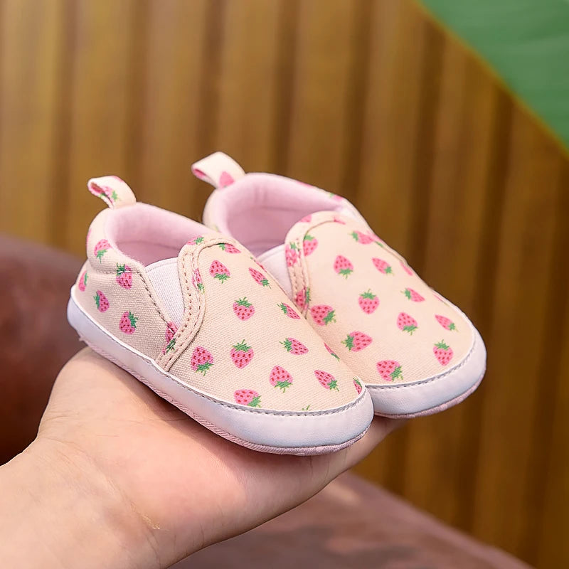 Baby Boy and Girl Toddler Shoes for Spring, Summer, and Autumn. Newborn Flat Shoes for 0-1 Year Olds, Soft-Soled Slip-Ons with Cute Fruit Patterns, Suitable for Both Indoor and Outdoor Use