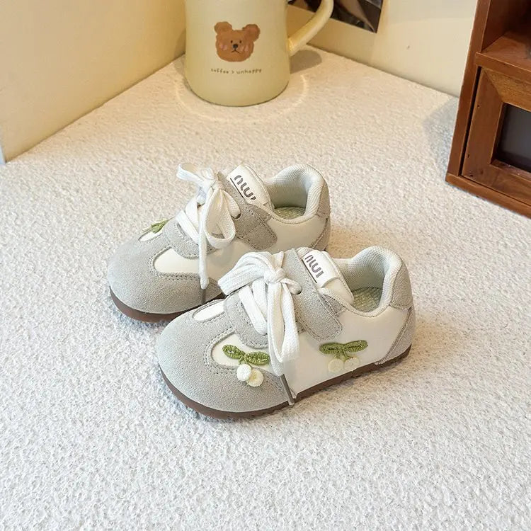 2026 New Girls Fashion Flower Design Casual Shoes Kids Non Slip Comfortable Student Sneakers Outdoor Breathable Sports Shoes