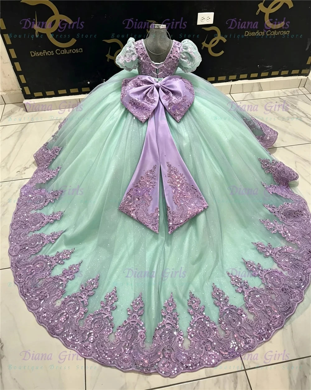 Gorgeous Flower Girl Dresses Quality Lace Applique Off Shoulder First Communion Dress