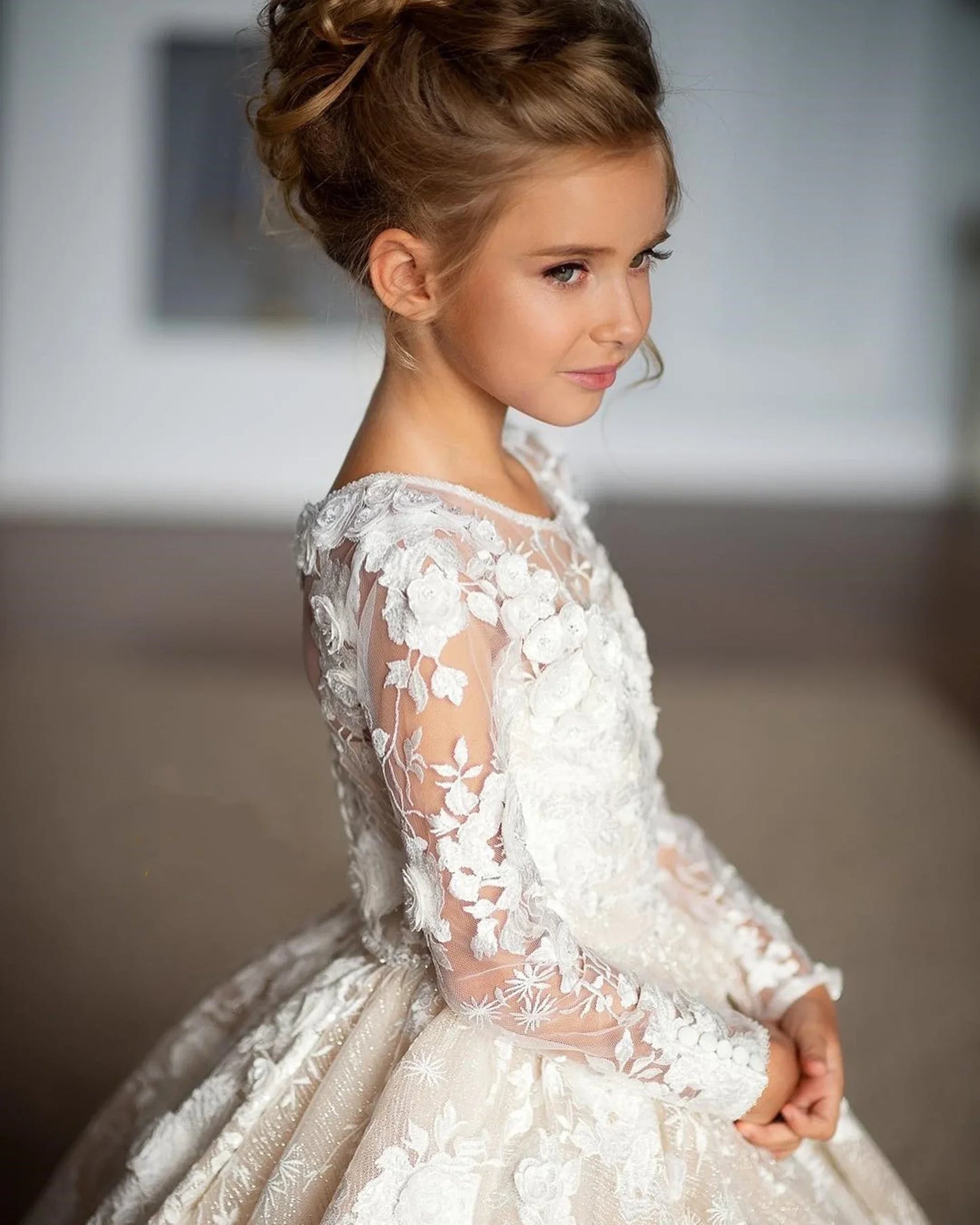 White Flower Girl Dresses for Wedding Floral Lace Appliques Floor Length