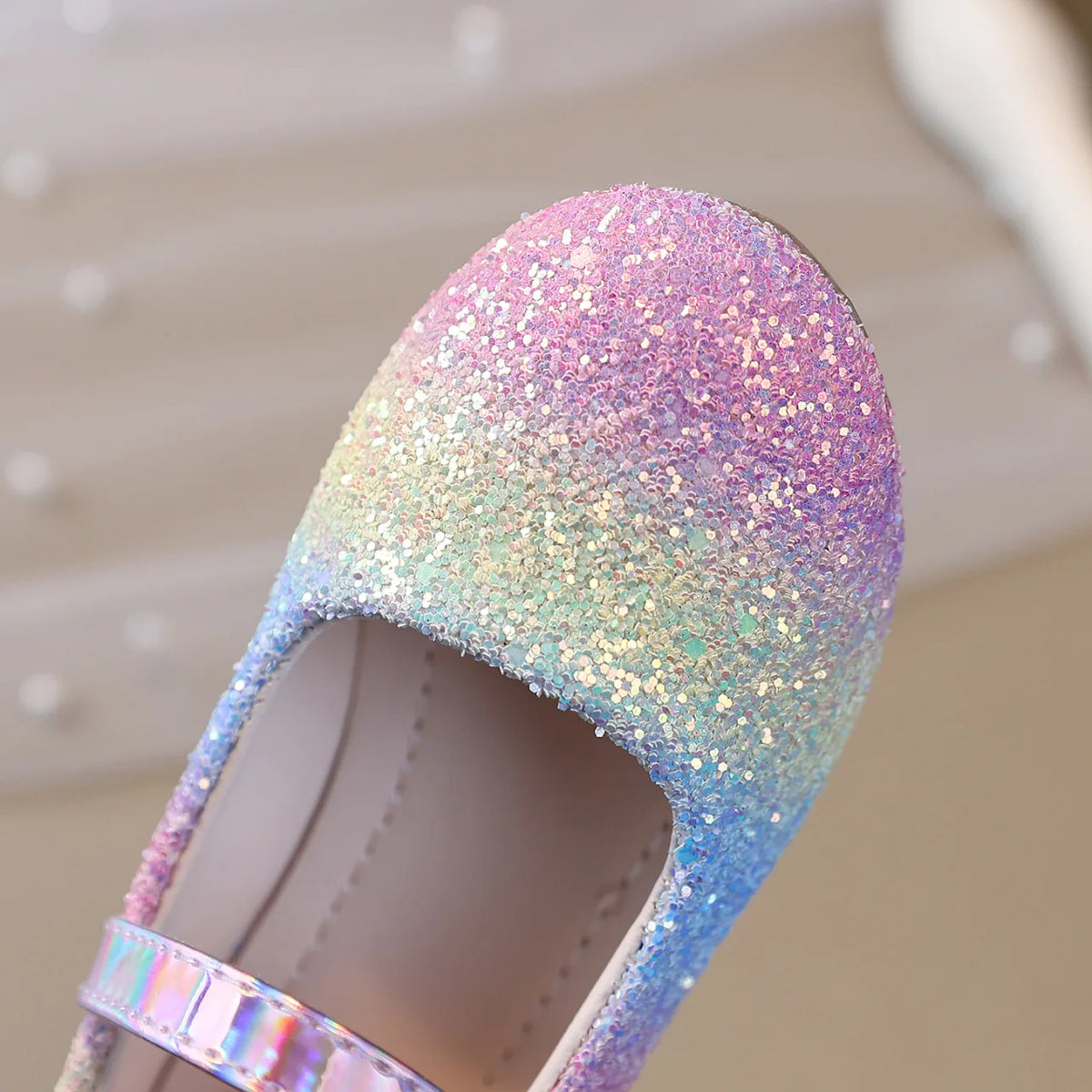 2026 Girl Shoes Spring New Girls Soft Sole Leather Shoes Rainbow Sequins Dress Princess Shoes Kids Shoe Mary Jane Shoes
