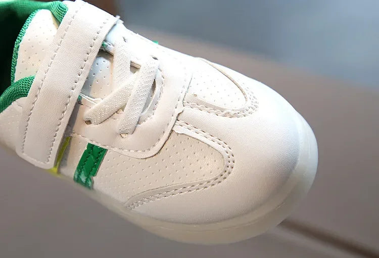 Trendy Child Sneakers Light Up Simple Girl Shoe Versatile Comfort Boy Shoe Anti Slip New Autumn Girl Sneaker Daily Casual Shoes