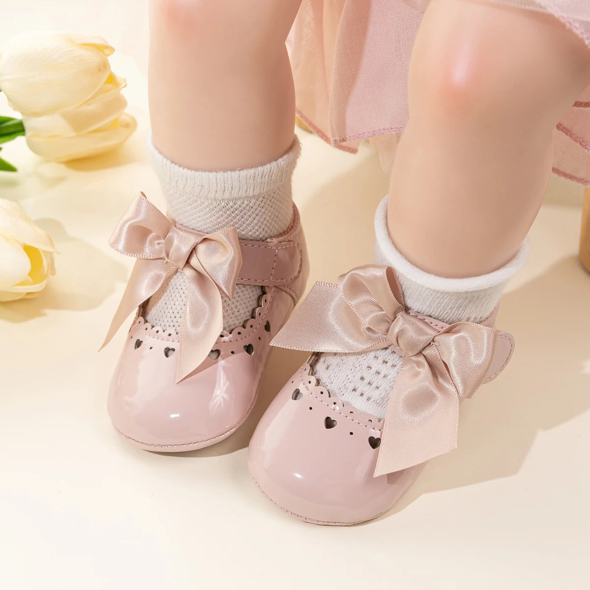 Newborn Baby Girl Shoes Soft Sole Infant Toddler Mary Jane Flats Princess Bowknot Patent Leather Dress Shoes Wedding Party Gift
