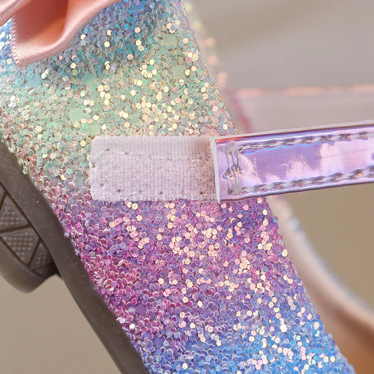 2026 Girl Shoes Spring New Girls Soft Sole Leather Shoes Rainbow Sequins Dress Princess Shoes Kids Shoe Mary Jane Shoes