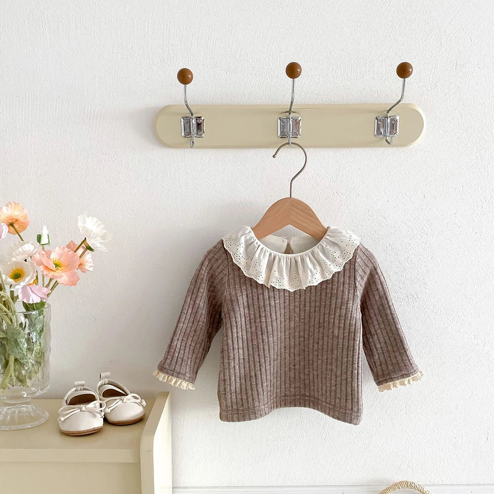 Hilda Ruffle Collar Girl Warm Base Casual Tops
