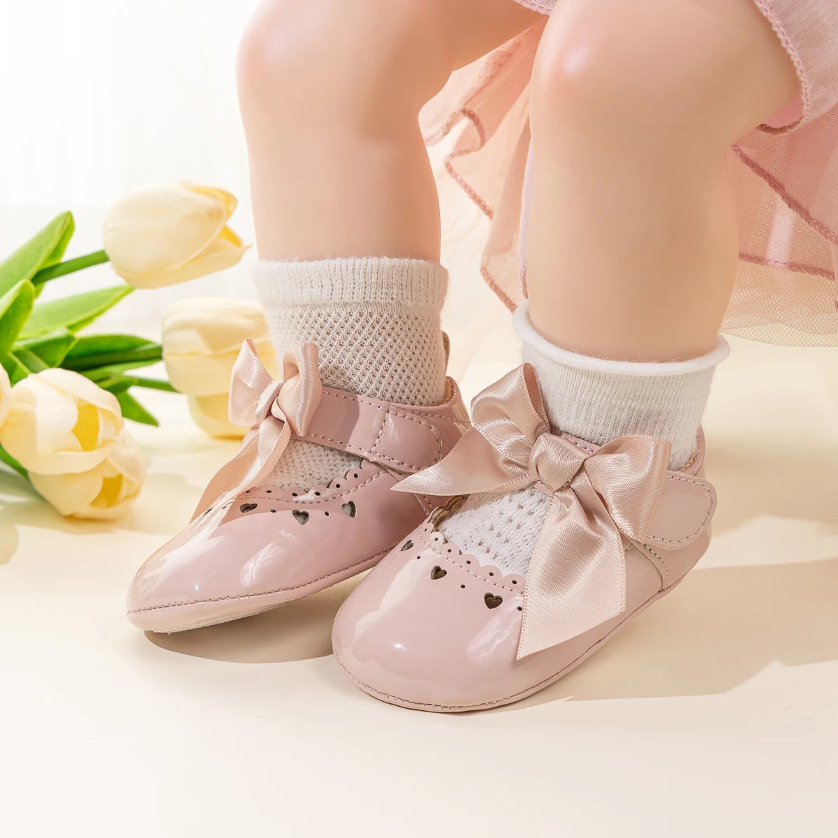 Newborn Baby Girl Shoes Soft Sole Infant Toddler Mary Jane Flats Princess Bowknot Patent Leather Dress Shoes Wedding Party Gift