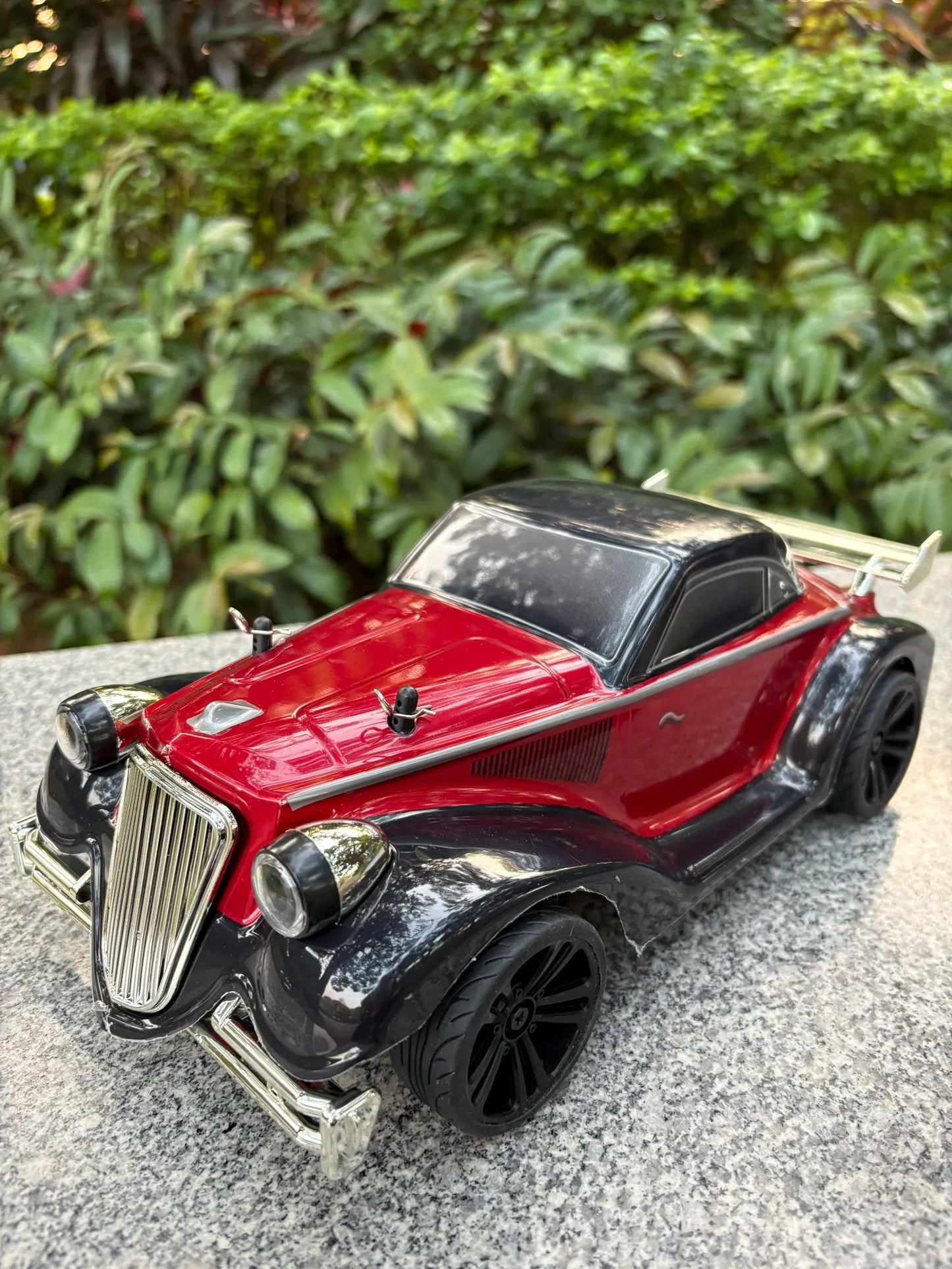 Large 1:12 brushless motor with lighting, high-speed 75km/h remote control, competitive off-road racing, 4-wheel drive, fast car