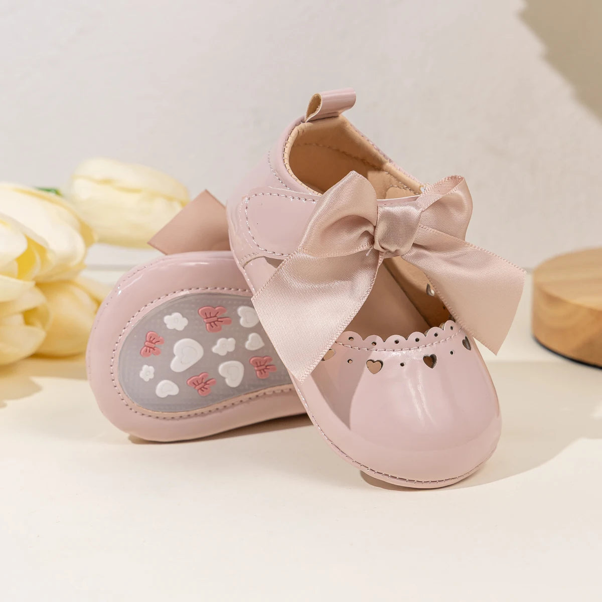 Newborn Baby Girl Shoes Soft Sole Infant Toddler Mary Jane Flats Princess Bowknot Patent Leather Dress Shoes Wedding Party Gift