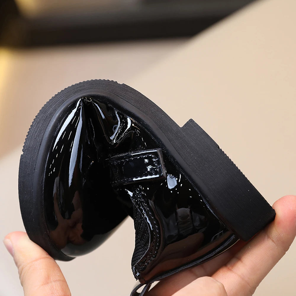 Reagan COMFY KIDS Kids Black Glossy Leather Shoes With Bow