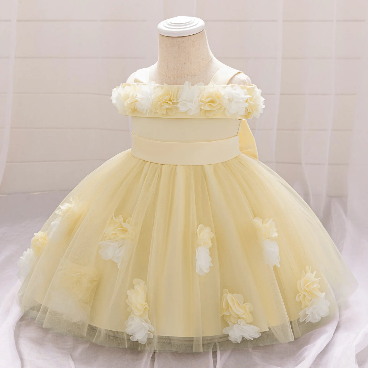 New Baby Girls 1st Princess Dress Infant Three-dimensional Flower One-word Shoulder Mesh Dress Baby Girl Performance Dress ASQ03