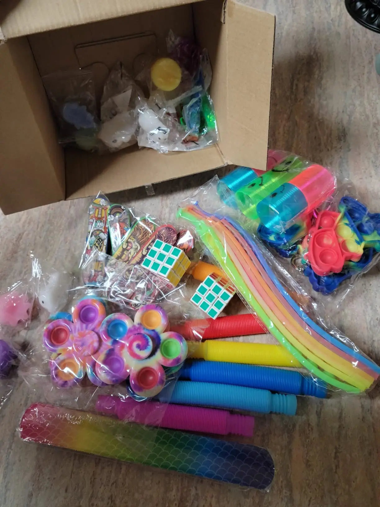 Joyfy 60 Pack Party GiftsFidget Toys Party Favors Autism Sensory Treasure Box