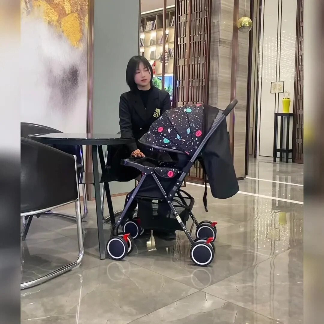 The baby stroller with high view can easily collapsible