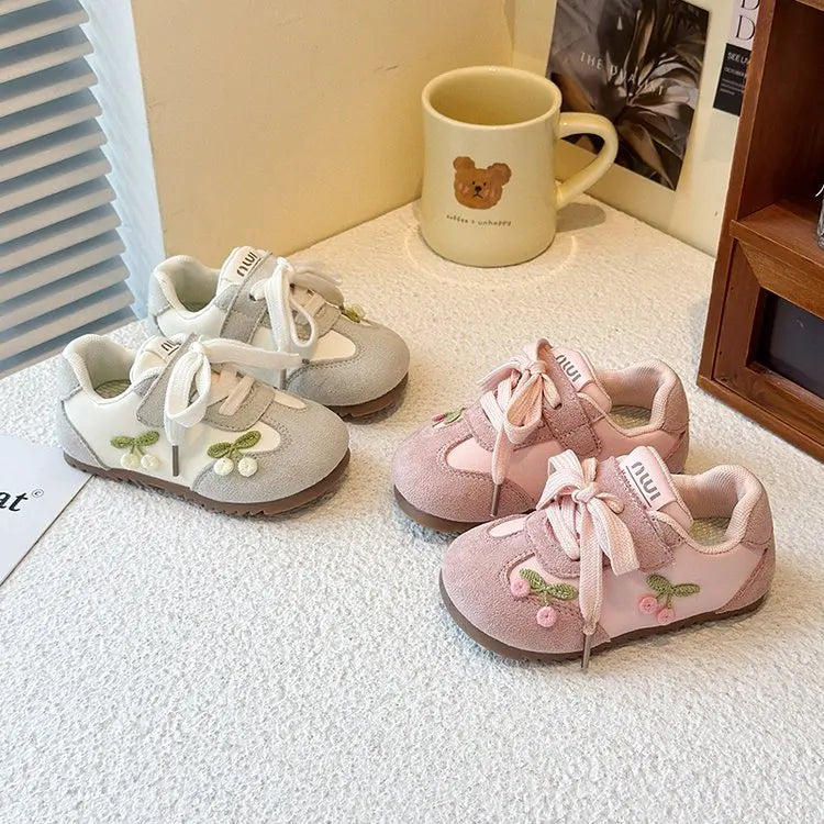 2026 New Girls Fashion Flower Design Casual Shoes Kids Non Slip Comfortable Student Sneakers Outdoor Breathable Sports Shoes