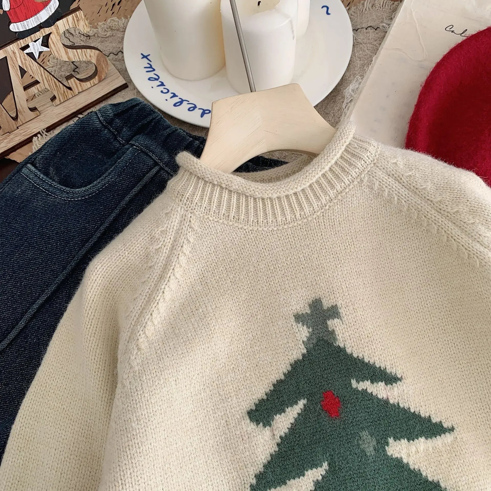 Dicaprio Winter New Christmas Sweater - GuGuTon baby store - Baby Fashion - Toddlers Outfits - Babies Outfits - Toddler Clothes - Kids Clothing - Newborn Clothes - Newborn Wear - Kids Wear - Trending Clothes - Trending Outfits - Fall Fashion - Winter Fashion - Girls Clothes - Boys Clothes - Babies Wear - Kids Accessories - KidsWear - Summer Clothes - Summer Fashion - Summer Trend - Falls Sweaters - Tops - Bottom - Jeans - Blouse - Dresses - Newborn Dresses - Toys