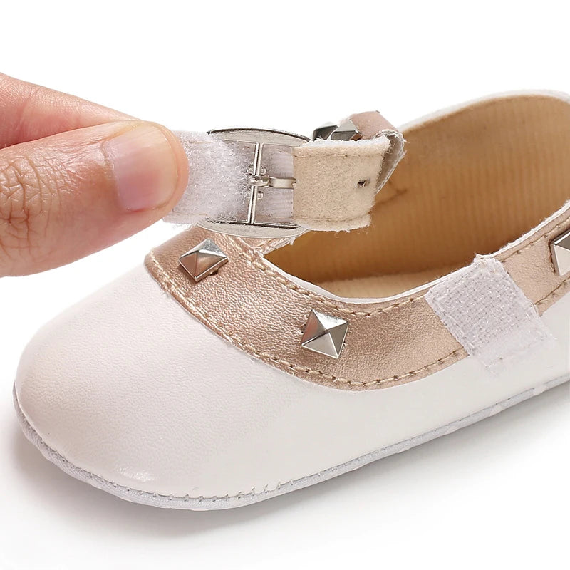 Baby Girl Sandals 2025 Spring and Autumn Korean Edition Versatile Rivet Dancing Princess Single Shoes Fashion Baby Leather Shoes