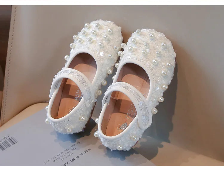 Girls Dance Shoes Elegant Round Toes Kids Flat Shoes Non-slip Soft Sole 2025 New Girls Princess Shoes with Sweet Pearl Ins Trend