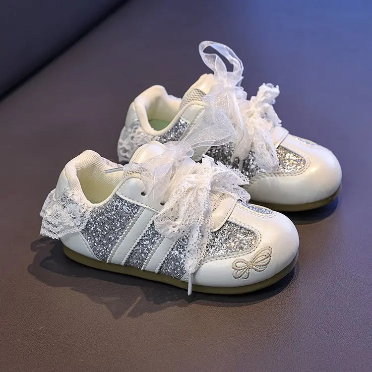 2026 Girls' Spring/Summer New Style Sneakers Pink Cute Flower, Fashion Versatile Casual Shoes, Lace Bow Cute, Non-Slip Soft Sole