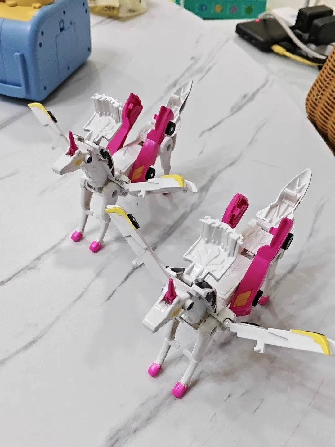 Transforming Dinosaur Car Toy - Magnetic Fun for Kids