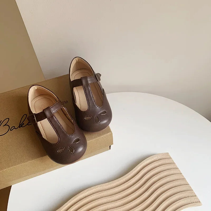 Best Girl Leather Shoe Summer Retro Hollow Kid Shoe Comfortable Allmatch Girl Shoe Fashion Princess Shoe Soft Sole Zapatos Niña