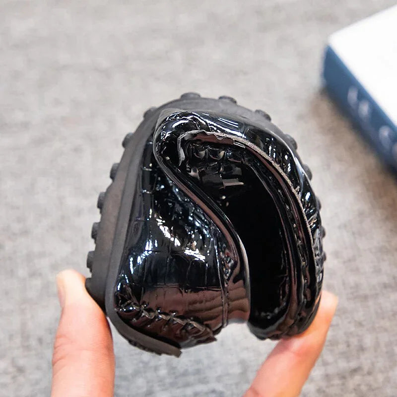 Boys Versatile Wedding Shows Kids Fashion Solid slip Children Moccasin Shoes - GuGuTon baby store - Baby Fashion - Toddlers Outfits - Babies Outfits - Toddler Clothes - Kids Clothing - Newborn Clothes - Newborn Wear - Kids Wear - Trending Clothes - Trending Outfits - Fall Fashion - Winter Fashion - Girls Clothes - Boys Clothes - Babies Wear - Kids Accessories - KidsWear - Summer Clothes - Summer Fashion - Summer Trend - Falls Sweaters - Tops - Bottom - Jeans - Blouse - Dresses - Newborn Dresses - Toys