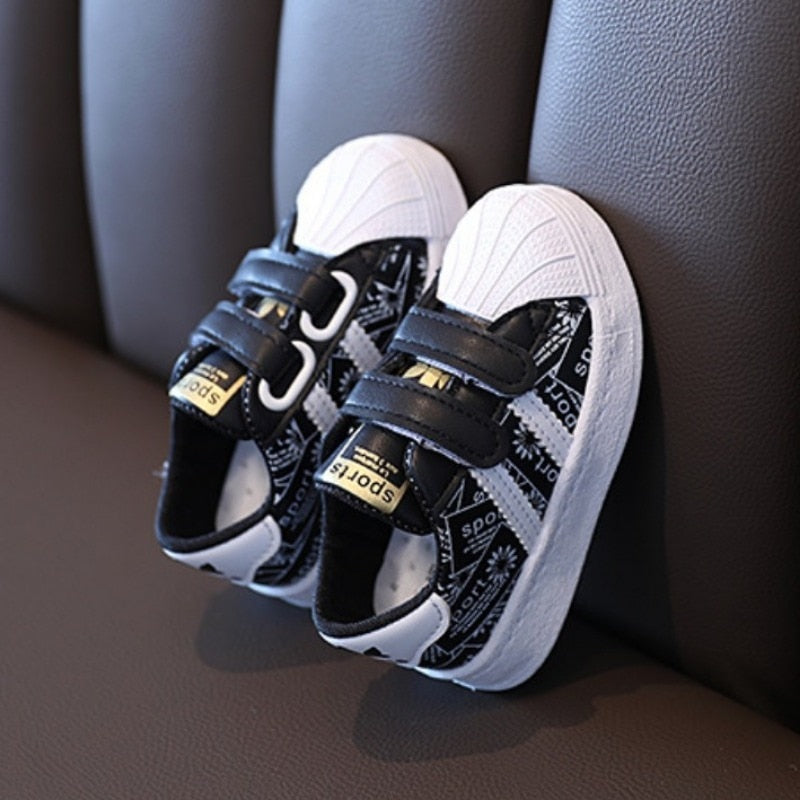 and Boys Anti-slip Bottom Baby Sneaker Casual Flat Shoes - GuGuTon baby store - Baby Fashion - Toddlers Outfits - Babies Outfits - Toddler Clothes - Kids Clothing - Newborn Clothes - Newborn Wear - Kids Wear - Trending Clothes - Trending Outfits - Fall Fashion - Winter Fashion - Girls Clothes - Boys Clothes - Babies Wear - Kids Accessories - KidsWear - Summer Clothes - Summer Fashion - Summer Trend - Falls Sweaters - Tops - Bottom - Jeans - Blouse - Dresses - Newborn Dresses - Toys