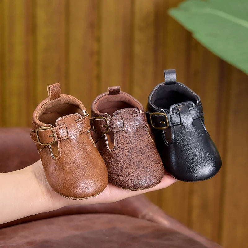 0-1 Year Old Baby Girl Flat Shoes, Spring, Autumn, and Summer 0-6-12 Months Soft-Soled Fashionable Solid Color Pu Hollow-Out Baby Girl Walking Shoes, Suitable for Daily Indoor and Outdoor Use