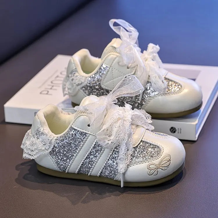 2026 Girls' Spring/Summer New Style Sneakers Pink Cute Flower, Fashion Versatile Casual Shoes, Lace Bow Cute, Non-Slip Soft Sole