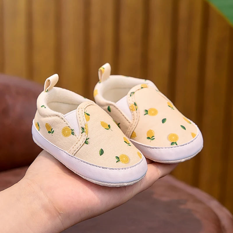 Baby Boy and Girl Toddler Shoes for Spring, Summer, and Autumn. Newborn Flat Shoes for 0-1 Year Olds, Soft-Soled Slip-Ons with Cute Fruit Patterns, Suitable for Both Indoor and Outdoor Use
