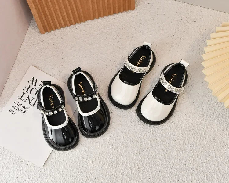 Girls Performance Shoes Round Toes Glossy 2025 Spring Autumn Kids Leather Shoes Pu Soft Sole Girls Flat Shoes Non-slip Ins Trend