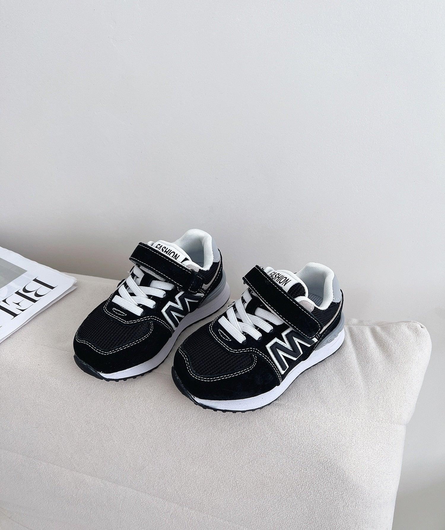 Girls Retro Light Dad Shoes Boys Jogging Casual - GuGuTon baby store - Baby Fashion - Toddlers Outfits - Babies Outfits - Toddler Clothes - Kids Clothing - Newborn Clothes - Newborn Wear - Kids Wear - Trending Clothes - Trending Outfits - Fall Fashion - Winter Fashion - Girls Clothes - Boys Clothes - Babies Wear - Kids Accessories - KidsWear - Summer Clothes - Summer Fashion - Summer Trend - Falls Sweaters - Tops - Bottom - Jeans - Blouse - Dresses - Newborn Dresses - Toys