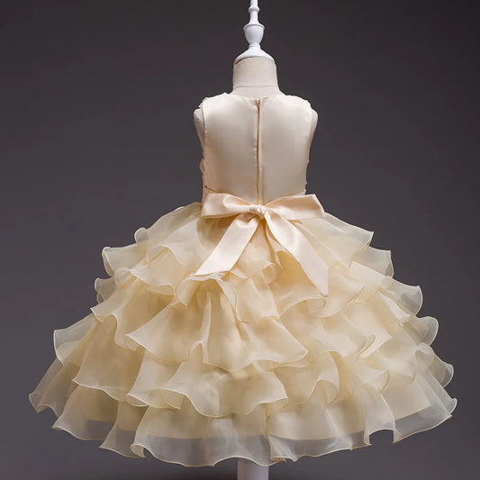 Girl's bow dress A dress with suspenders Rose flower girl wedding dress