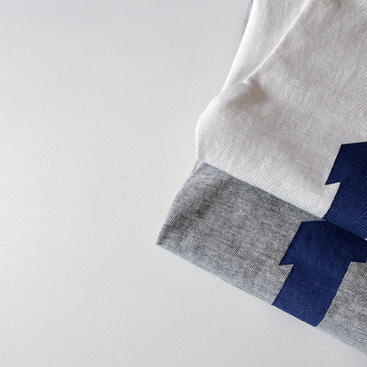 Emma Oversized USA Print Cotton Casual Tops Infant Outfit - GuGuTon baby store - Baby Fashion - Toddlers Outfits - Babies Outfits - Toddler Clothes - Kids Clothing - Newborn Clothes - Newborn Wear - Kids Wear - Trending Clothes - Trending Outfits - Fall Fashion - Winter Fashion - Girls Clothes - Boys Clothes - Babies Wear - Kids Accessories - KidsWear - Summer Clothes - Summer Fashion - Summer Trend - Falls Sweaters - Tops - Bottom - Jeans - Blouse - Dresses - Newborn Dresses - Toys