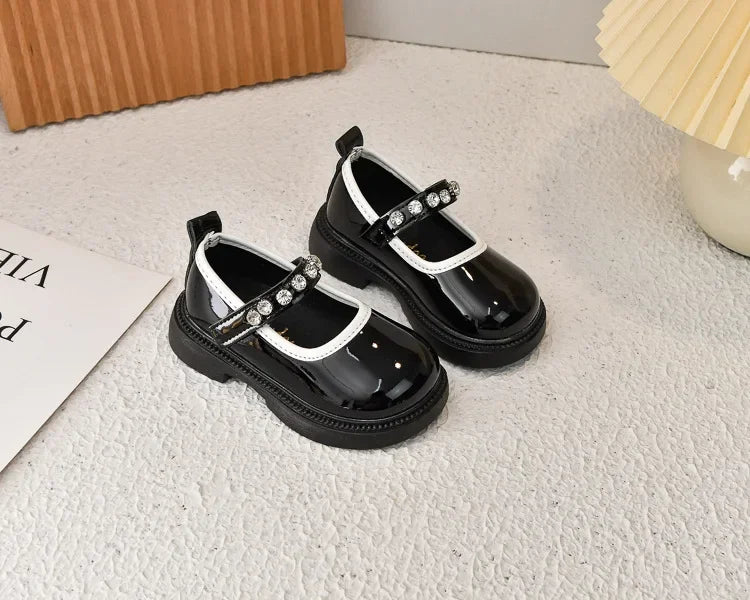 Girls Performance Shoes Round Toes Glossy 2025 Spring Autumn Kids Leather Shoes Pu Soft Sole Girls Flat Shoes Non-slip Ins Trend