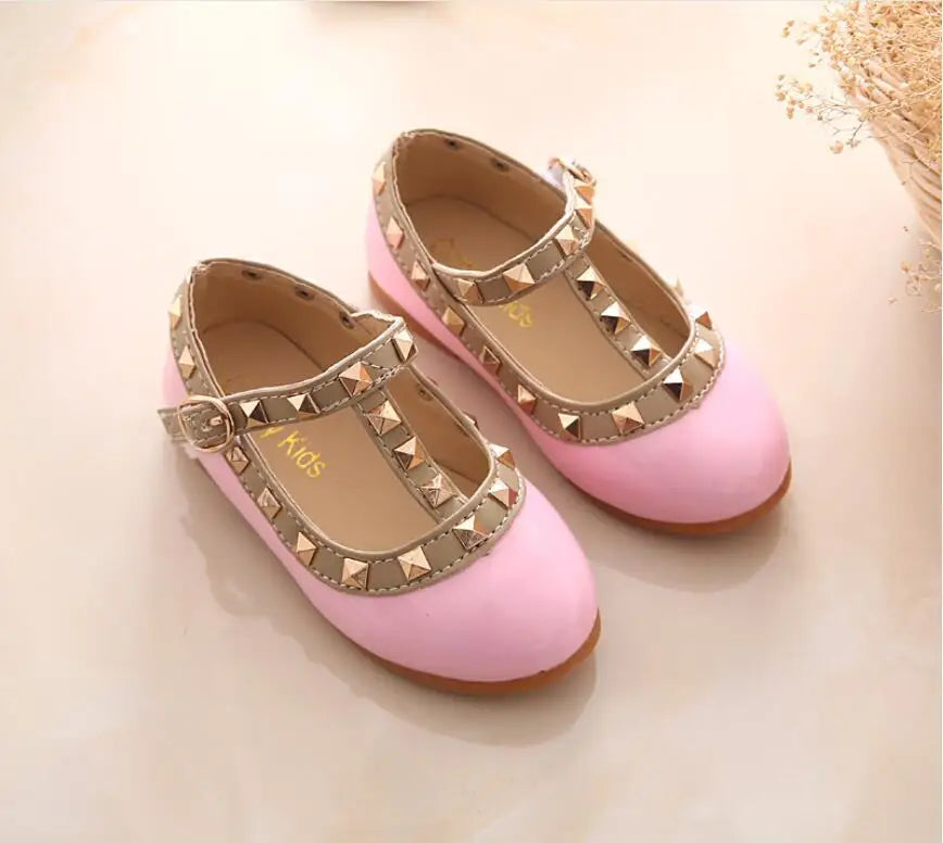 2024 New Girls Sandals Rivets Single Shoes Kids Leather Shoes Children Nude Sandal Toddler Girls Princess Flat Dance Shoes