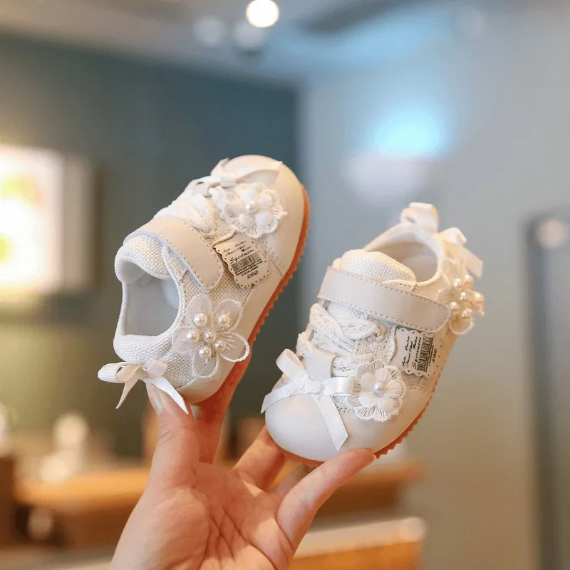 Girls Sports Shoes with Sweet Flowers Baby Walks Shoes Mesh Breathable 2026 Brand New Kids Princess Casual Shoes Soft Bottom
