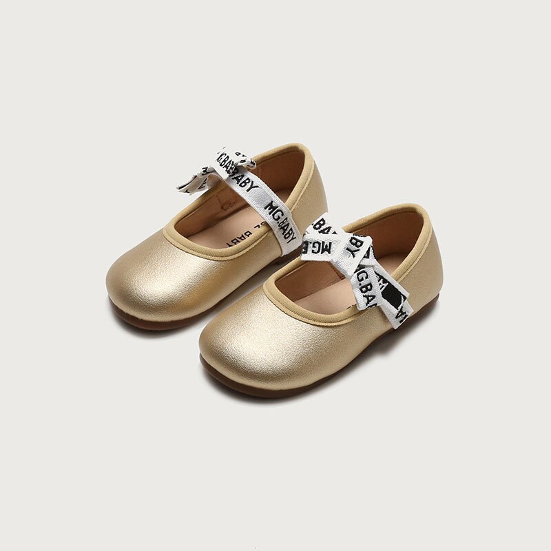 Princess Leather Shoes for Girls Mary Jane - GuGuTon baby store - Baby Fashion - Toddlers Outfits - Babies Outfits - Toddler Clothes - Kids Clothing - Newborn Clothes - Newborn Wear - Kids Wear - Trending Clothes - Trending Outfits - Fall Fashion - Winter Fashion - Girls Clothes - Boys Clothes - Babies Wear - Kids Accessories - KidsWear - Summer Clothes - Summer Fashion - Summer Trend - Falls Sweaters - Tops - Bottom - Jeans - Blouse - Dresses - Newborn Dresses - Toys