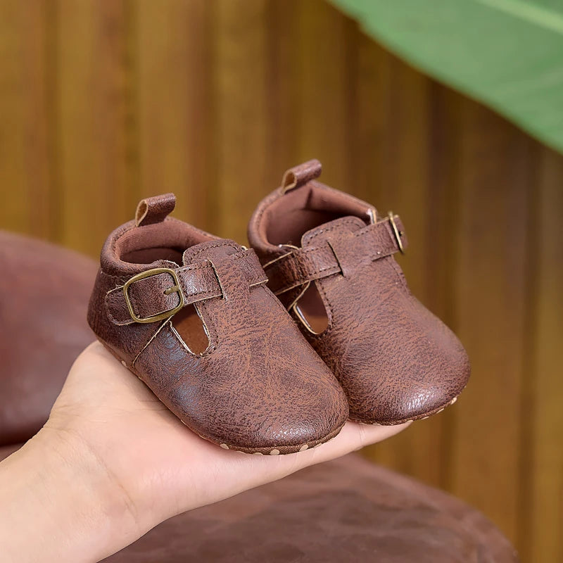 0-1 Year Old Baby Girl Flat Shoes, Spring, Autumn, and Summer 0-6-12 Months Soft-Soled Fashionable Solid Color Pu Hollow-Out Baby Girl Walking Shoes, Suitable for Daily Indoor and Outdoor Use