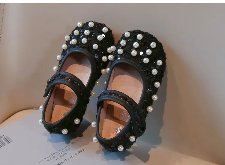 Girls Dance Shoes Elegant Round Toes Kids Flat Shoes Non-slip Soft Sole 2025 New Girls Princess Shoes with Sweet Pearl Ins Trend