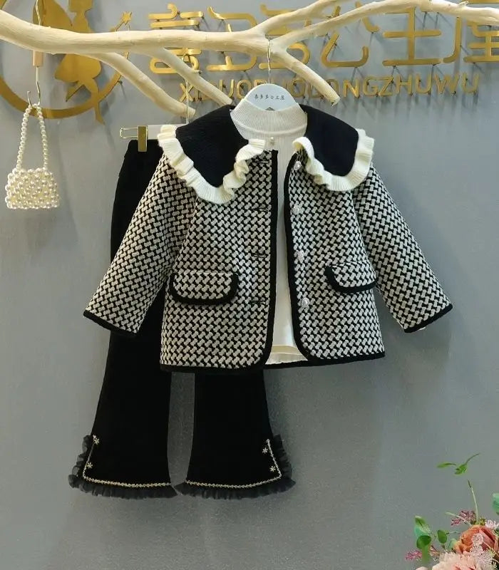 Francia Girl Winter Children Large Lape Fashion - GuGuTon baby store - Baby Fashion - Toddlers Outfits - Babies Outfits - Toddler Clothes - Kids Clothing - Newborn Clothes - Newborn Wear - Kids Wear - Trending Clothes - Trending Outfits - Fall Fashion - Winter Fashion - Girls Clothes - Boys Clothes - Babies Wear - Kids Accessories - KidsWear - Summer Clothes - Summer Fashion - Summer Trend - Falls Sweaters - Tops - Bottom - Jeans - Blouse - Dresses - Newborn Dresses - Toys