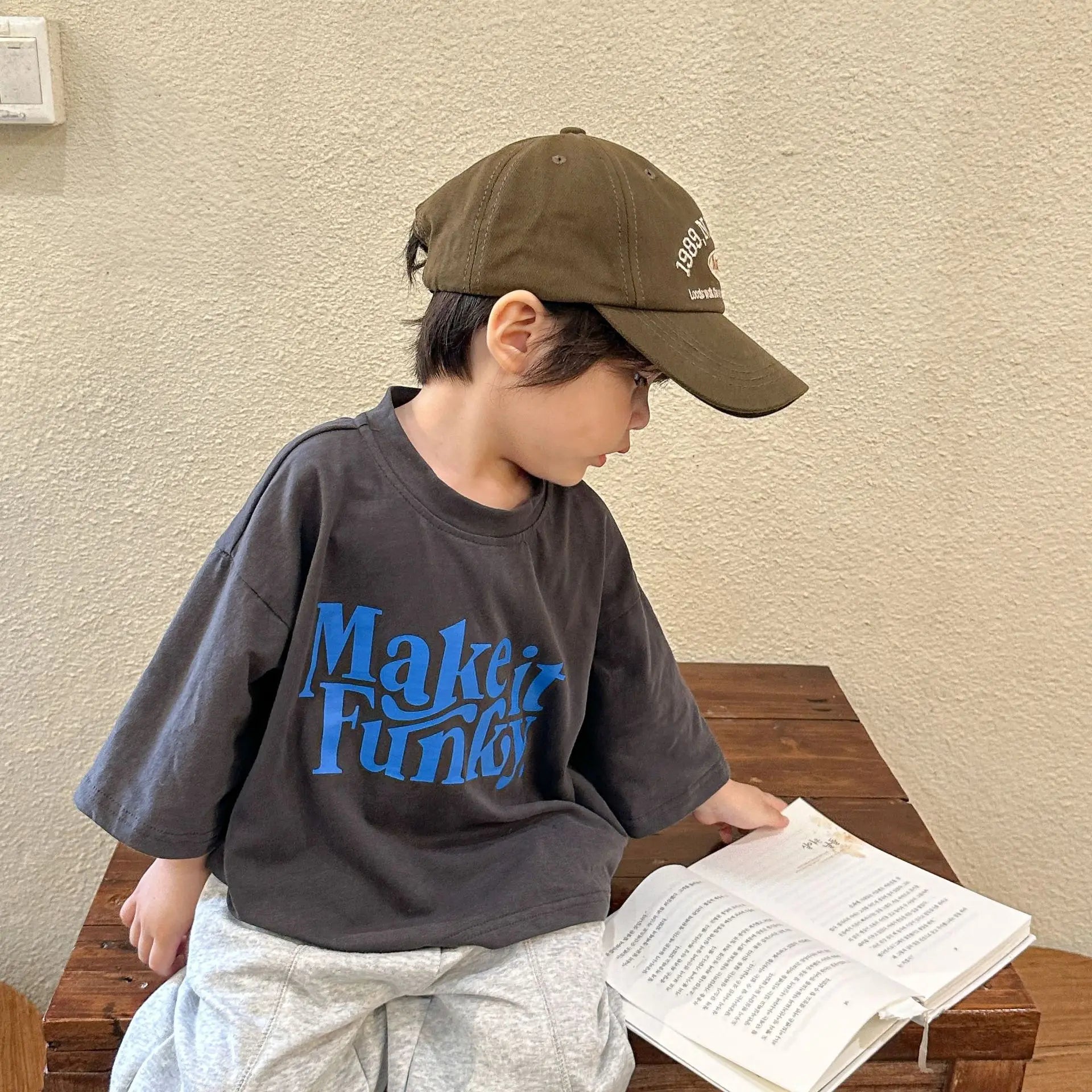 Karim Fashion Personality Cotton Tees - GuGuTon baby store - Baby Fashion - Toddlers Outfits - Babies Outfits - Toddler Clothes - Kids Clothing - Newborn Clothes - Newborn Wear - Kids Wear - Trending Clothes - Trending Outfits - Fall Fashion - Winter Fashion - Girls Clothes - Boys Clothes - Babies Wear - Kids Accessories - KidsWear - Summer Clothes - Summer Fashion - Summer Trend - Falls Sweaters - Tops - Bottom - Jeans - Blouse - Dresses - Newborn Dresses - Toys