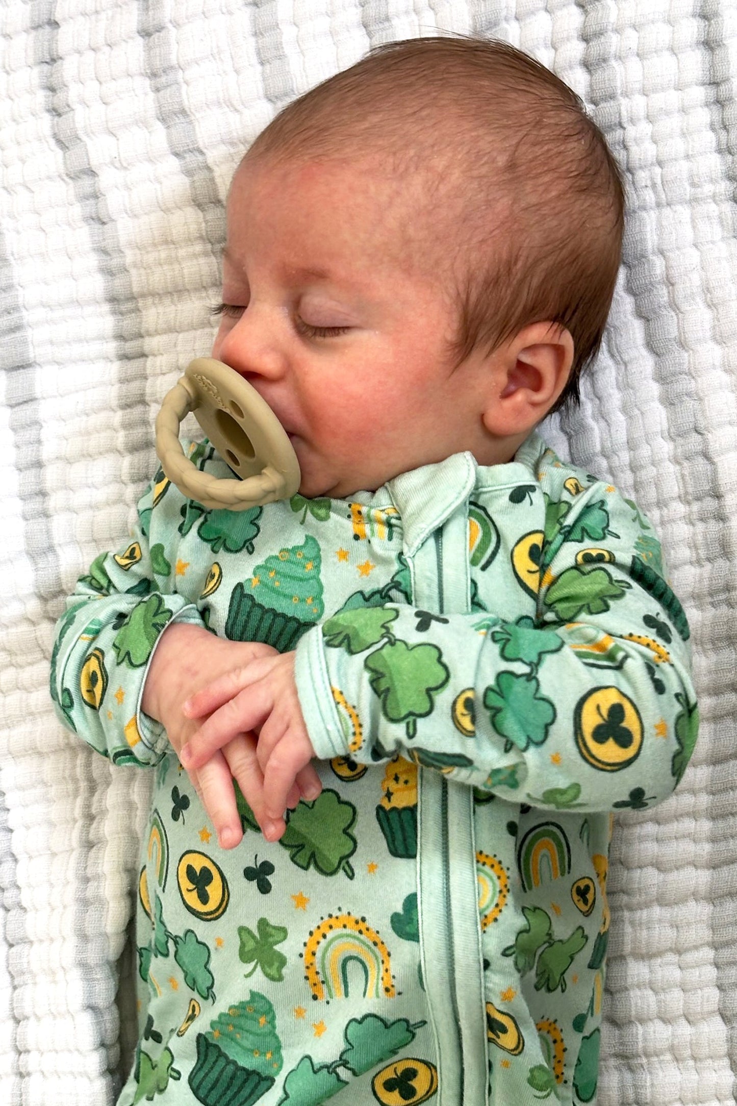 Theodore Soft & Stretchy Zipper Footie - St. Patrick's Day - GuGuTon baby store - Baby Fashion - Toddlers Outfits - Babies Outfits - Toddler Clothes - Kids Clothing - Newborn Clothes - Newborn Wear - Kids Wear - Trending Clothes - Trending Outfits - Fall Fashion - Winter Fashion - Girls Clothes - Boys Clothes - Babies Wear - Kids Accessories - KidsWear - Summer Clothes - Summer Fashion - Summer Trend - Falls Sweaters - Tops - Bottom - Jeans - Blouse - Dresses - Newborn Dresses - Toys